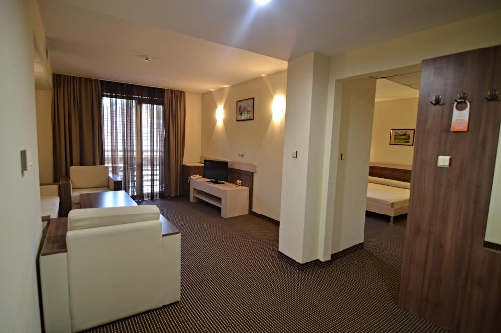 Kleptuza Hotel
